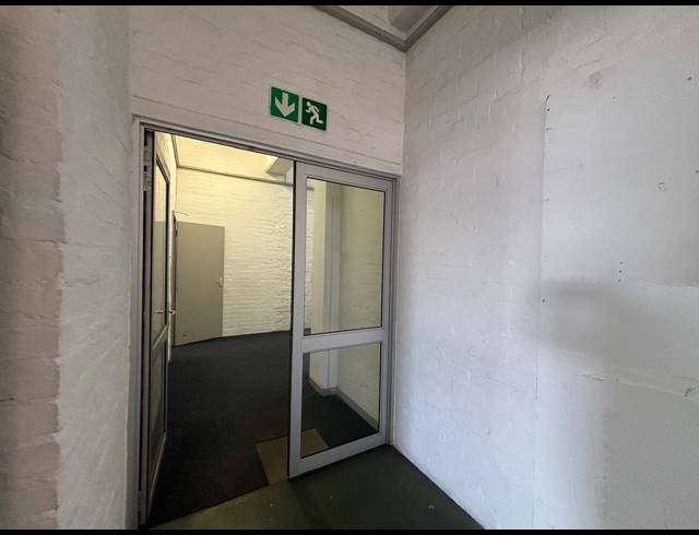 1,024M² OFFICE TO LET IN BELLVILLE SOUTH INDUSTRIA